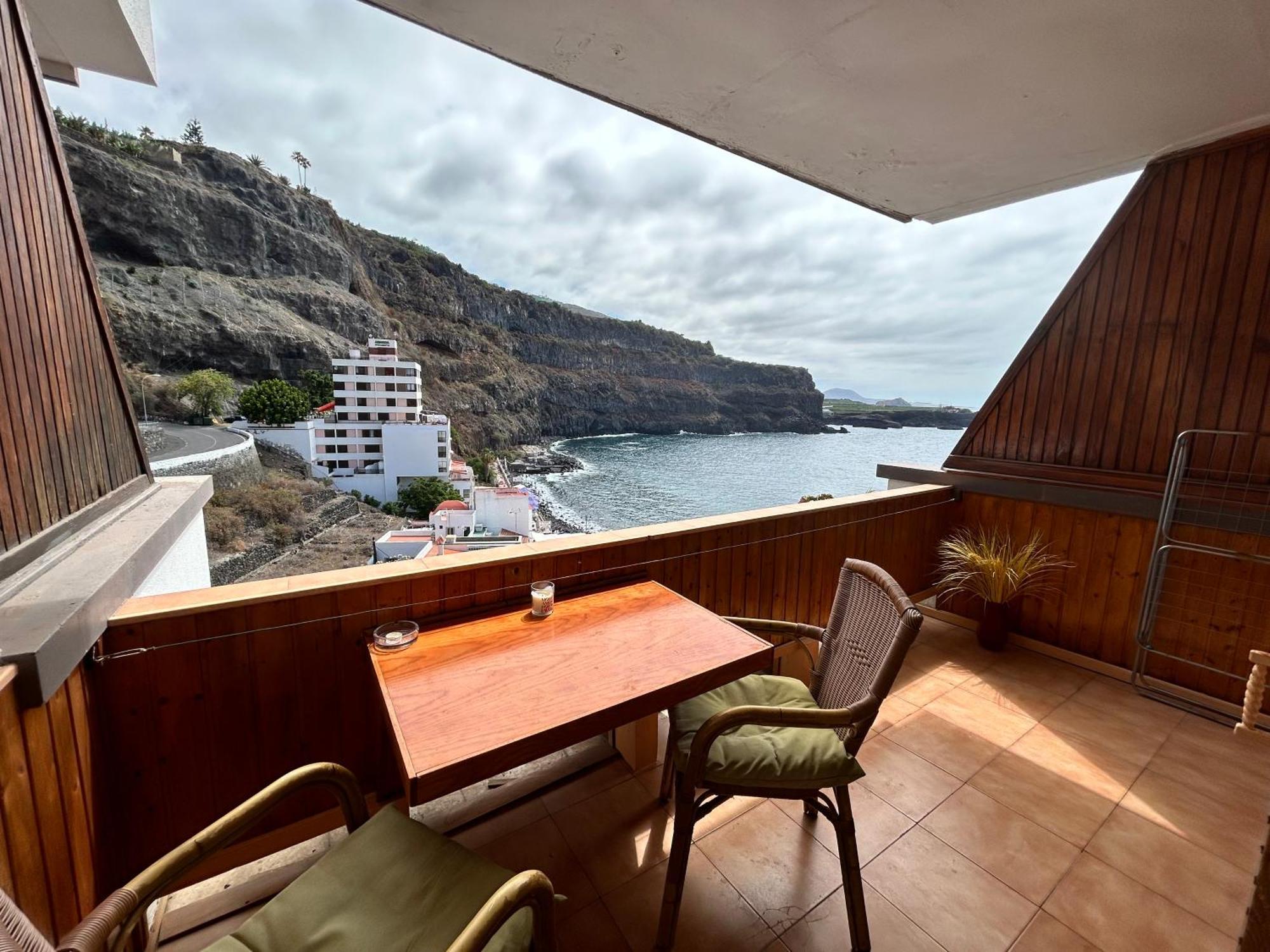 Apartment Tili With Ocean View *